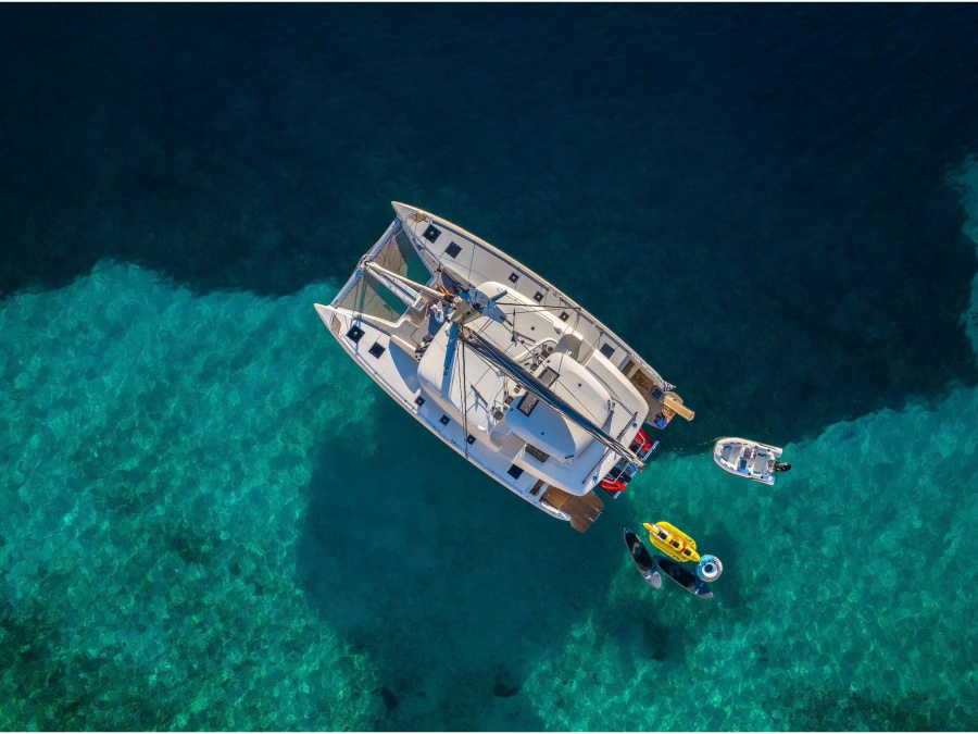 Photo #1 - Lagoon 51 (NORTH STAR) in Port of Lefkas - 21239