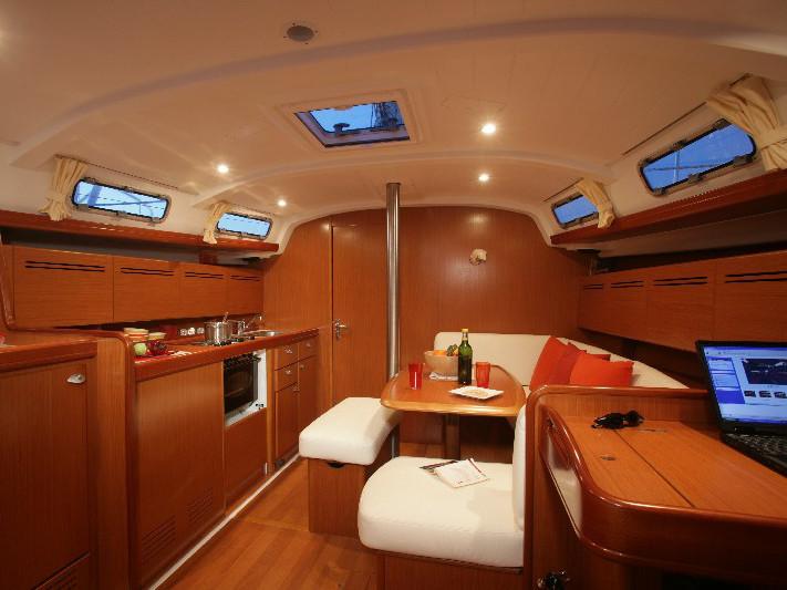 Interior image - 1