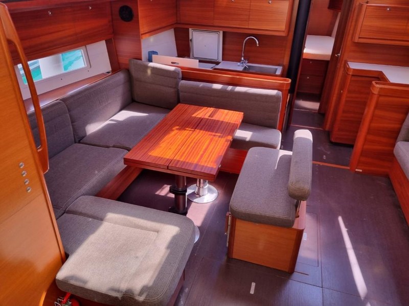 Interior image - 1