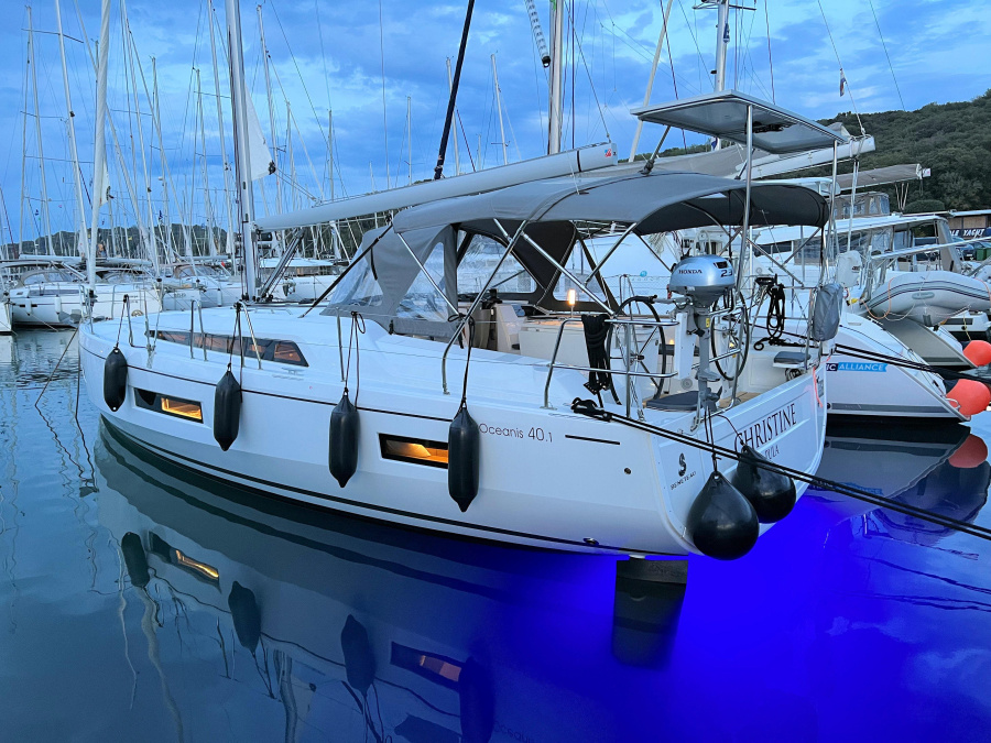Christine - 1