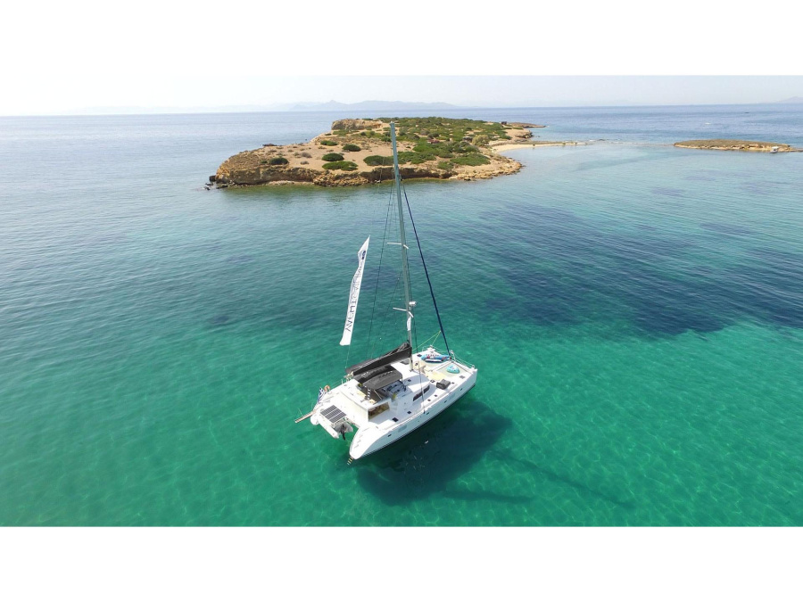 Photo #1 - Lagoon 500 (The Full House - (A/C - Generator - Refit 2021)) en Alimos Marina - 13955