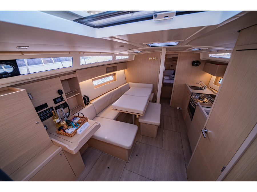 Interior image - 1