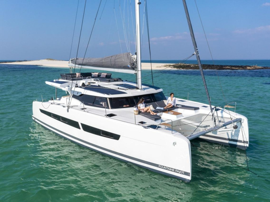 Photo #1 - Aura 51 6+1 (Ocean Eye (crewed) WEDNESDAY) in SCT Marina - 20758