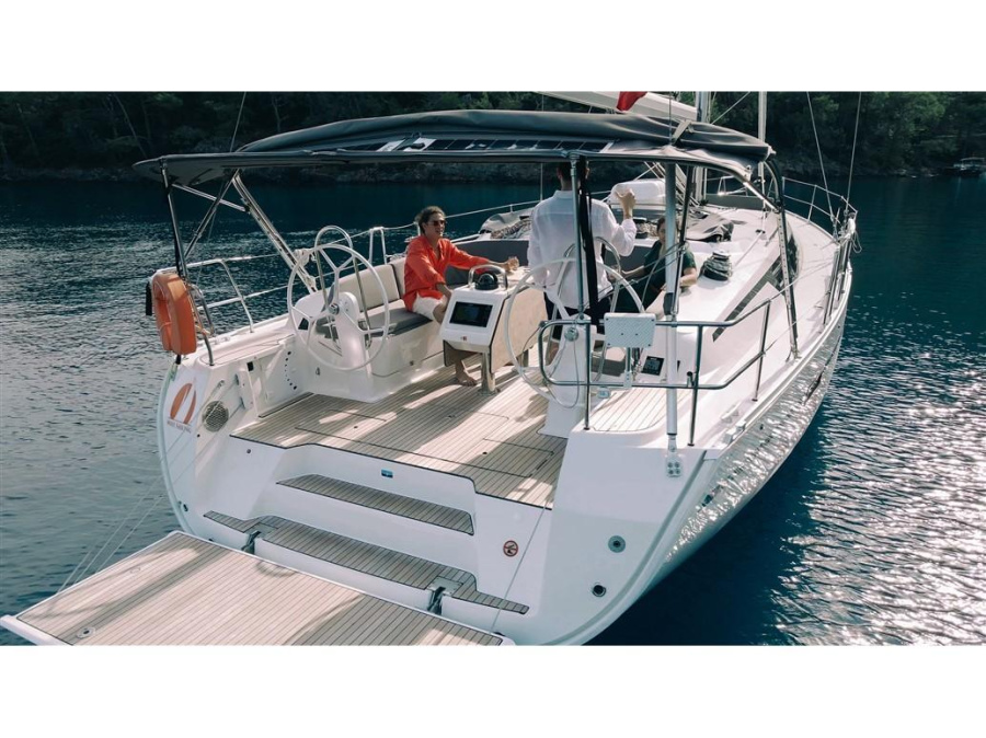 Photo #1 - Bavaria Cruiser 46 (NAUTILUS ONE) en Yacht Classic Hotel - 20734