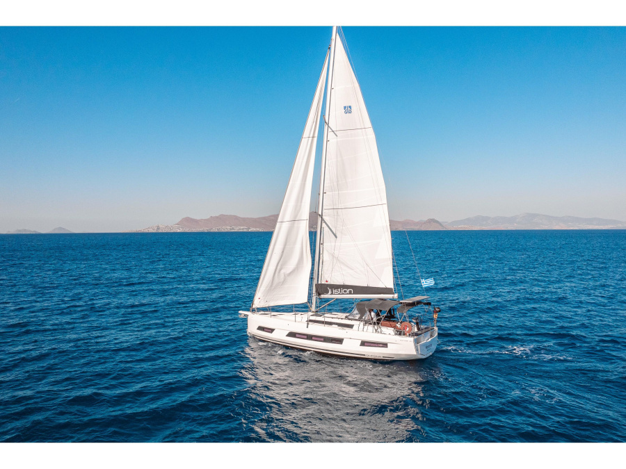 Photo #1 - Dufour 44 (One Heart) en Main Port - 23106