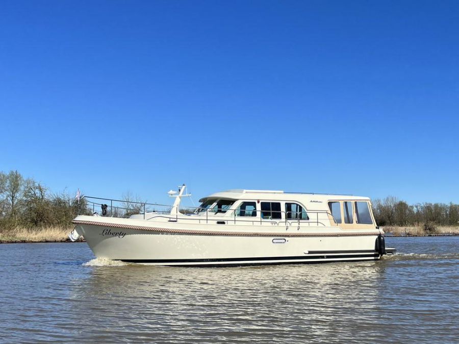 Photo #1 - Linssen Grand Sturdy 40.0 Sedan (Liberty) in De Koornwaard - 21245
