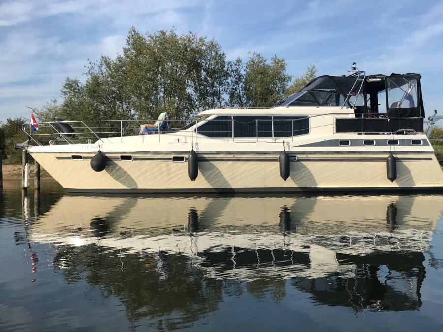 Photo #1 - Vri-Jon Contessa 45 (Jupiter) in De Koornwaard - 21247