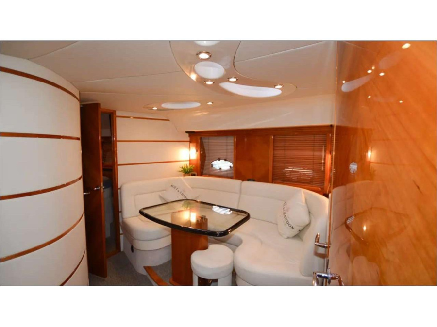 Interior image - 1