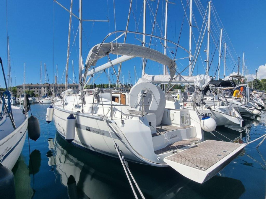 Photo #1 - Bavaria 36 Cruiser (Eleven) in Marina - 21419