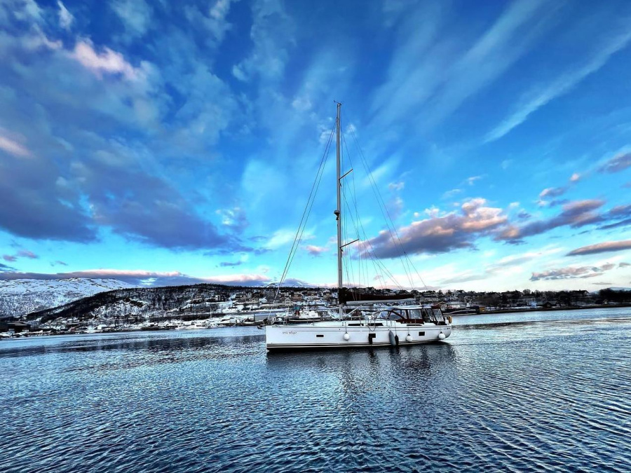 Photo #1 - Hanse 458 (Arctic Whisper) in  - 18232
