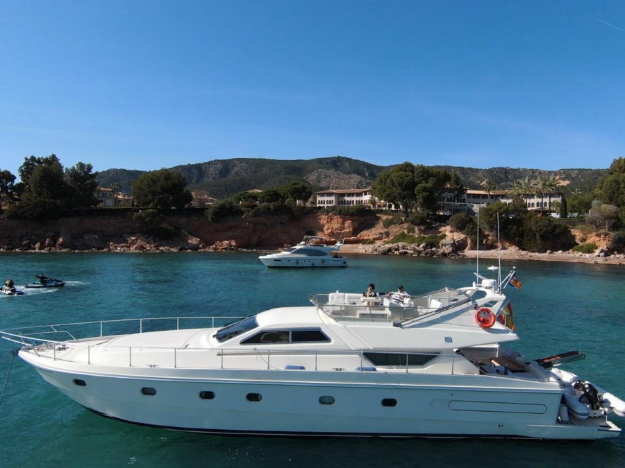 Photo #1 - Ferretti 175 FLY (Tres Sirenas) in La Lonja Marina Charter - 19914