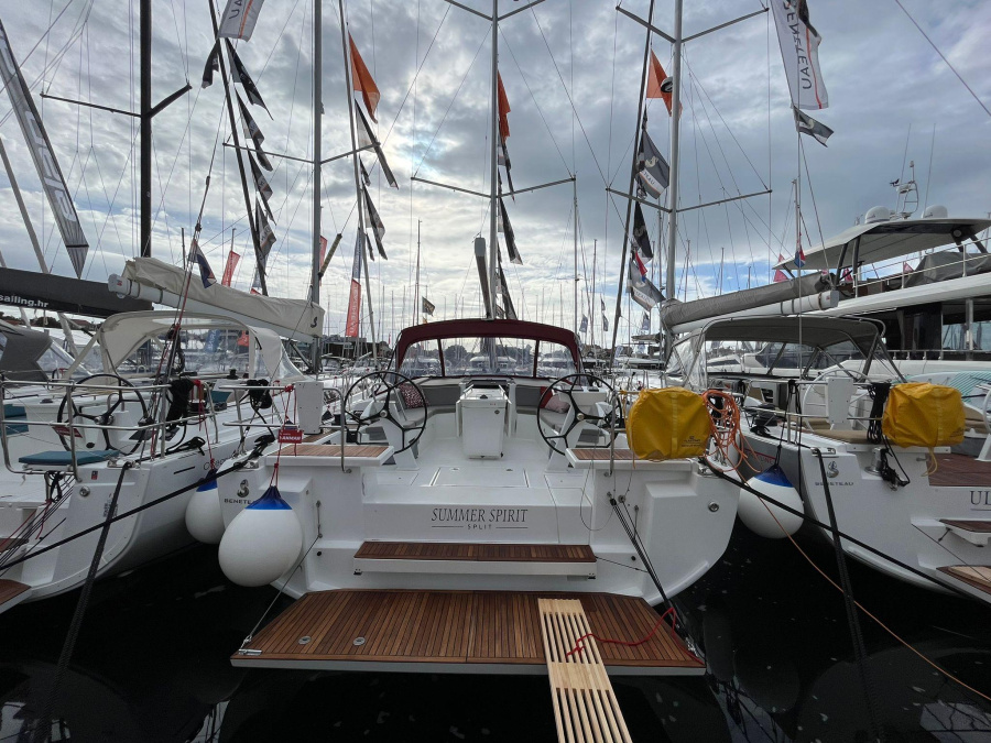 Photo #1 - Oceanis 46.1 - 5 cab (SUMMER SPIRIT) in ACI Marina - 18237