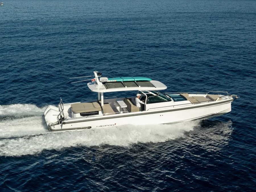 Photo #1 - Axopar 37  Sun Top (Nautiful) in Laguna Marina - 61357