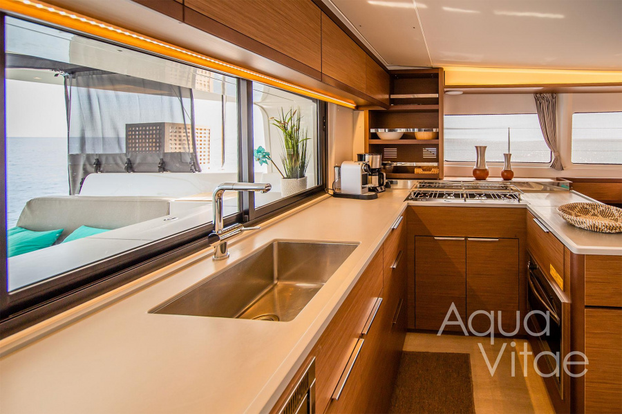 AQUA VITAE - 2