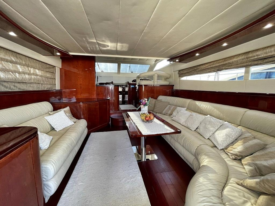 Interior image - 2