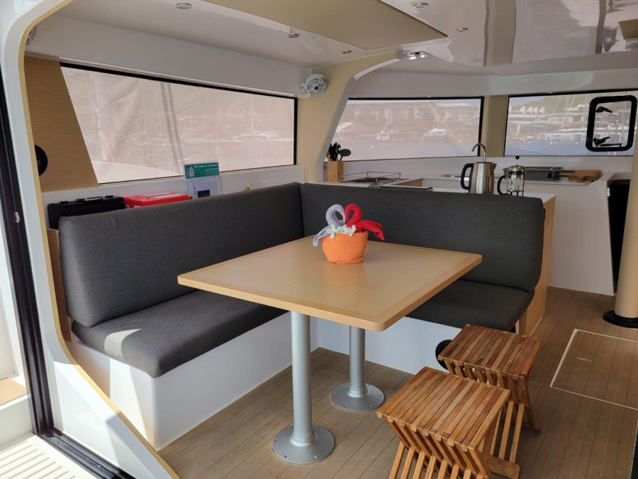 Interior image - 2