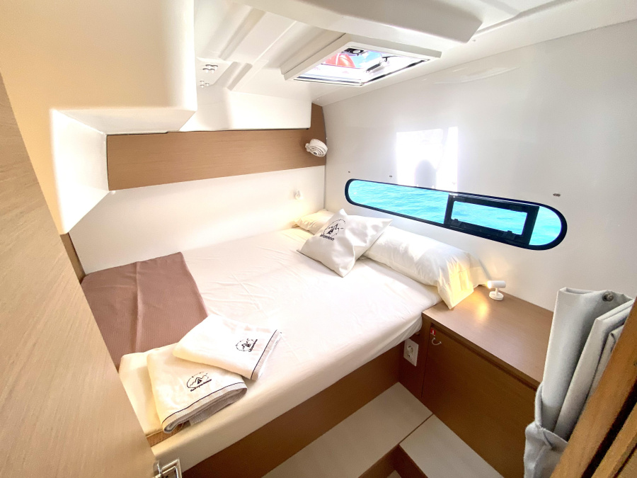 ONE Ibiza BAREBOAT - 2