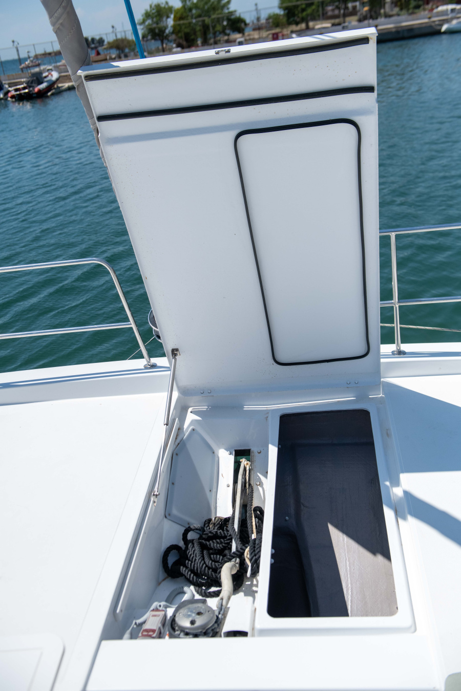 Ela Thalassa III - 2
