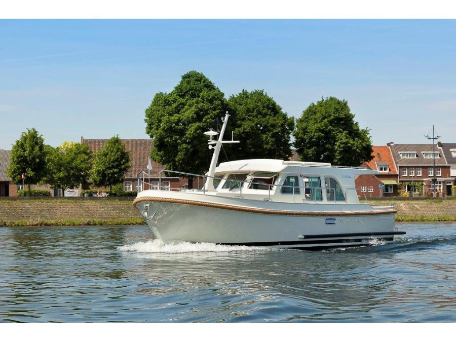 Photo #1 - Linssen GS 35.0 Sedan (Adagio) in Jachthaven De Spaanjerd - 65349