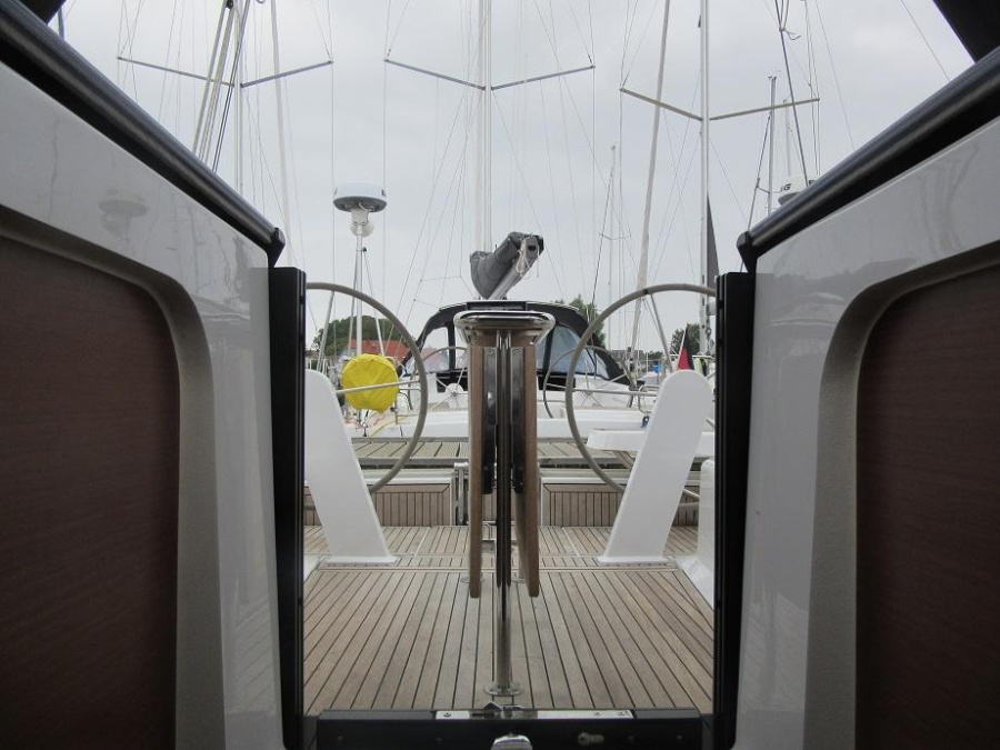 Photo #1 - Hanse 418 (Eight) in Saltsjö Pir Marina - 64730