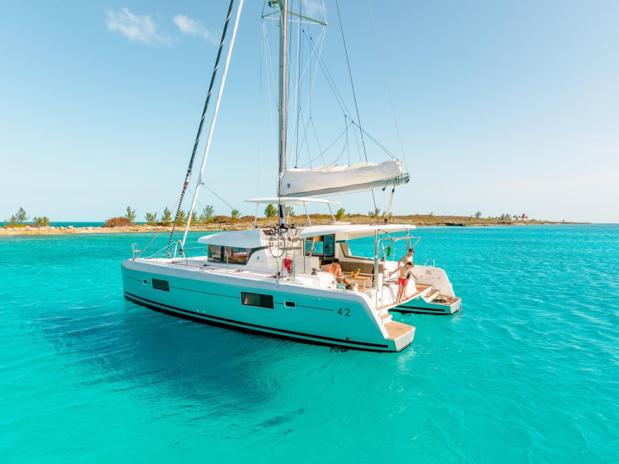 Photo #1 - Lagoon 42 (Golden Bride) en Eden Island Marina - 22741