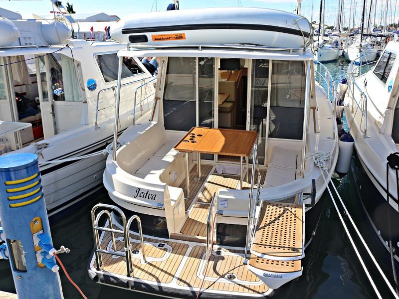Exterior images - 1