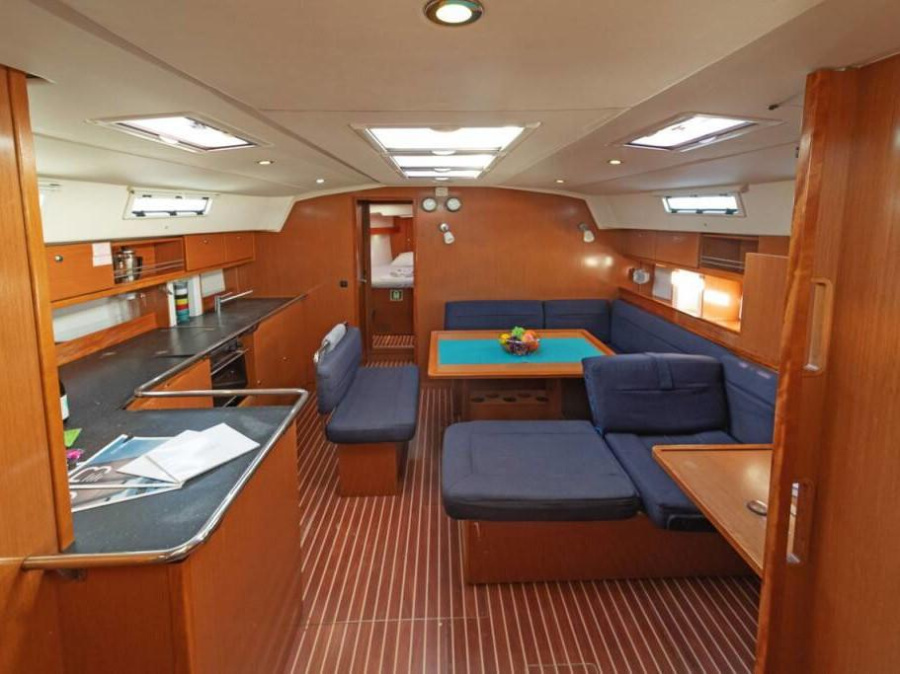 Interior image - 2