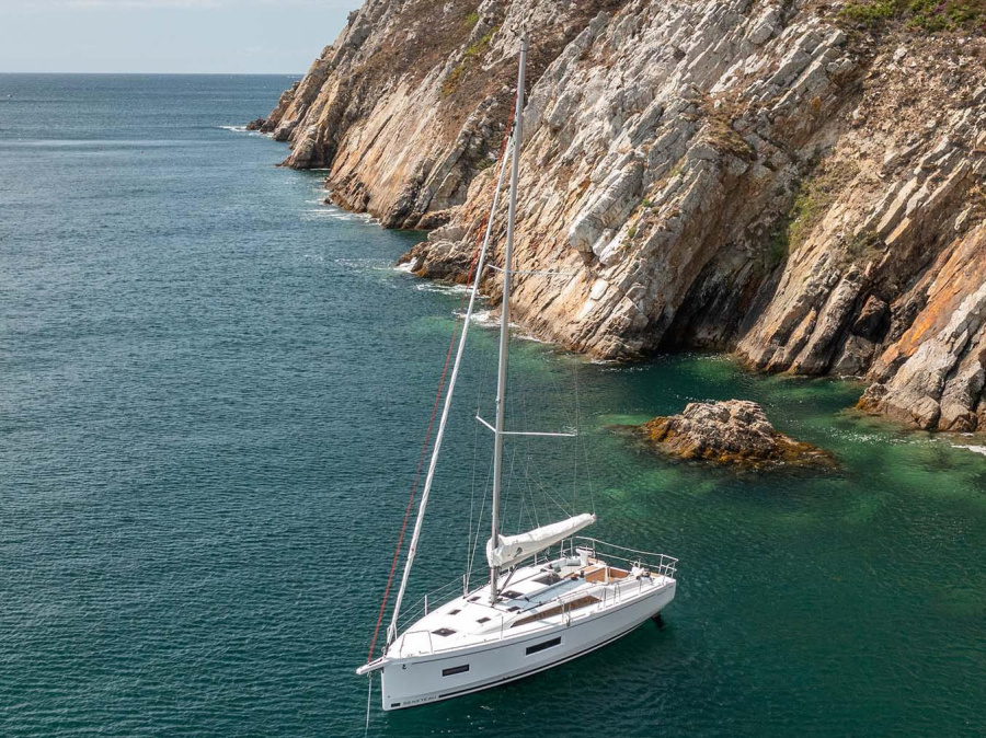 Photo #1 - Oceanis 37.1 (Mercator) in D-Marin Marina Lefkas - 23283