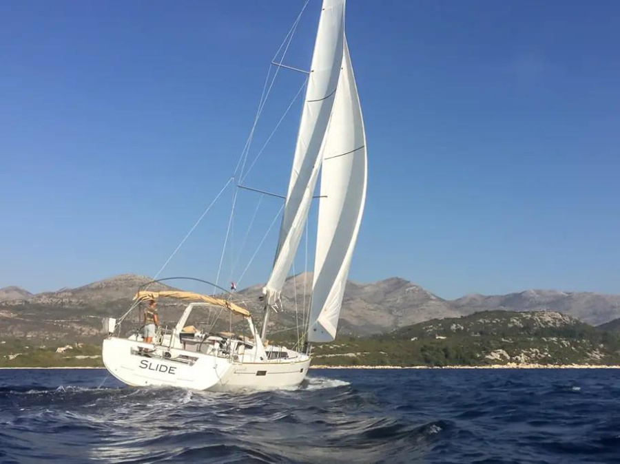 Photo #1 - Oceanis 45 (4 cabins) (Slide) in Porto Montenegro - 23331