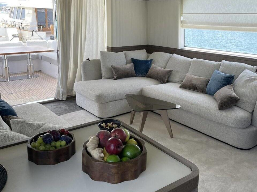 Interior image - 2