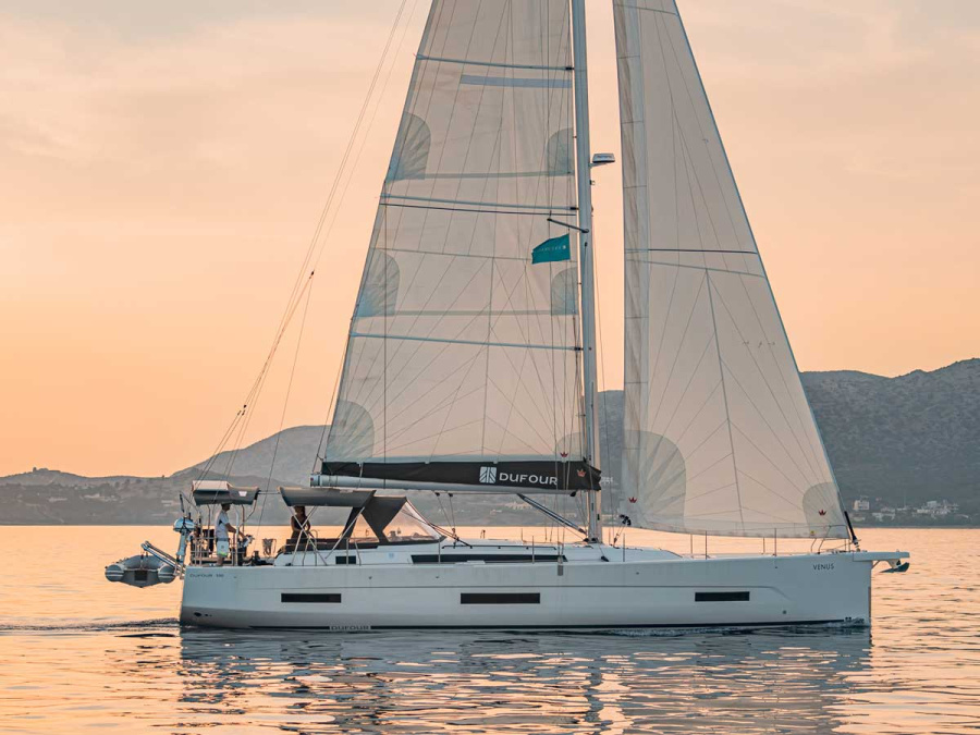Photo #1 - Dufour 530 (TADDARITA) en Marina - 23449