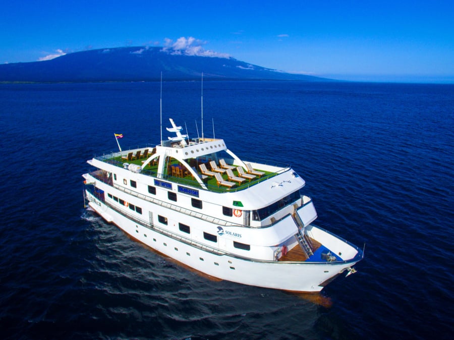 Photo #1 - Motoryacht - Solaris (Solaris) in San Cristobal - 67611