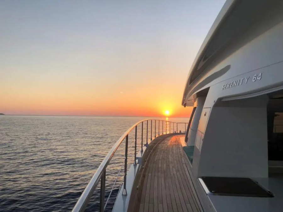 SERENITY YACHTS - 2