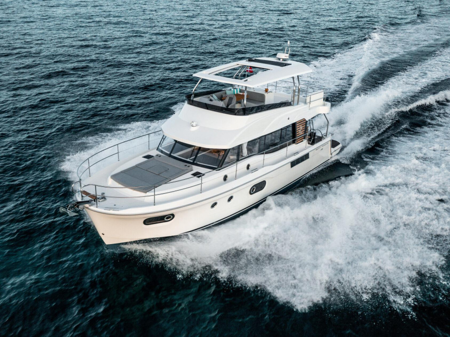 Photo #1 - Swift Trawler 48 (ST48) in Marina de - 61399