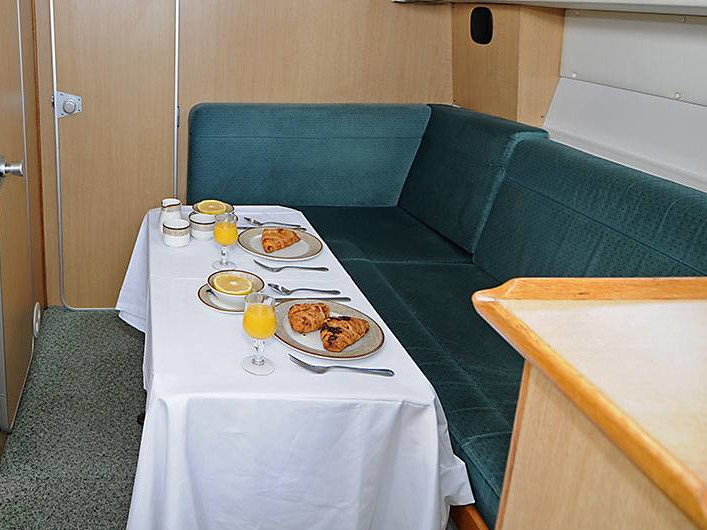 Interior image - 1