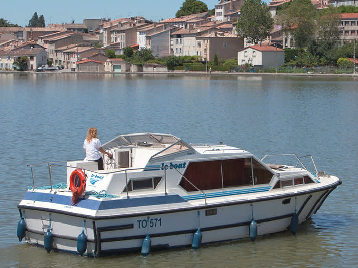 Photo #1 - Lake Star (Lake Star - Budget 4) in The Marina - 62477
