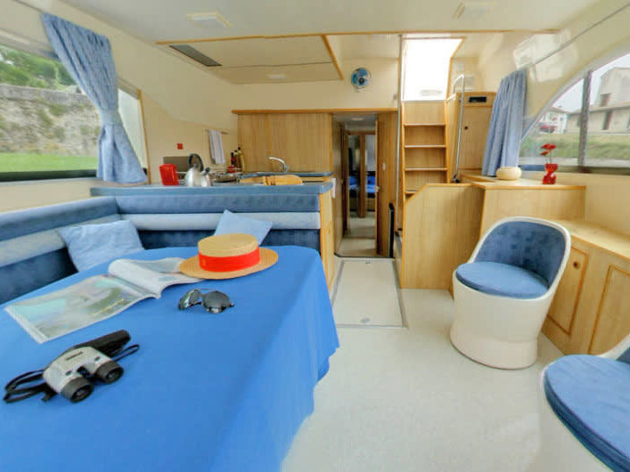 Interior image - 2