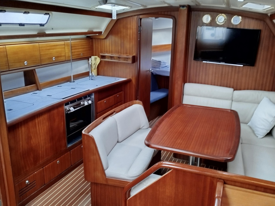 Interior image - 1