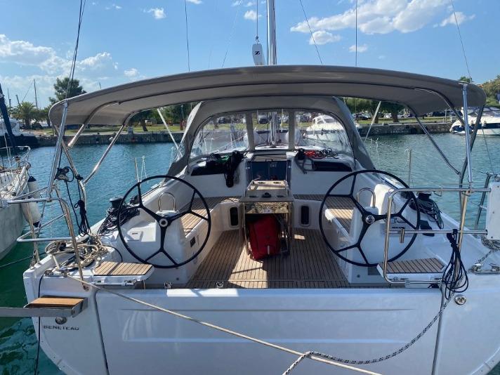 Photo #1 - Oceanis 40.1 (3 cab.) (MG-OC40.1-22-ZLM) in Alimos Marina - 24798
