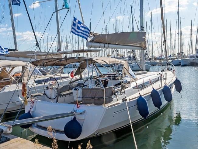 Photo #1 - Sun Odyssey 509 (5 cab.) (MG-SO509-15-MP) en Alimos Marina - 61871