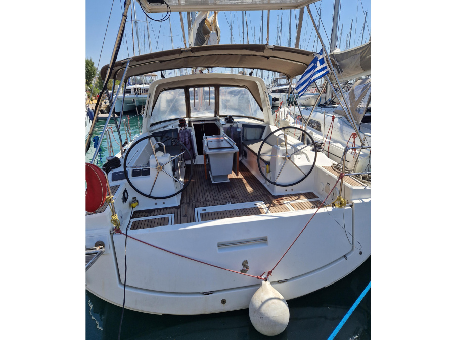 Photo #1 - Oceanis 41.1 (3 cab.) (MG-OC41.1-17-GKOS) en Alimos Marina - 22793