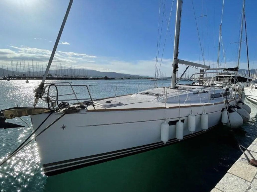 Photo #1 - Sun Odyssey 469 (4 cab.) (MG-SO469-14-GLE) en Main Port - 61884