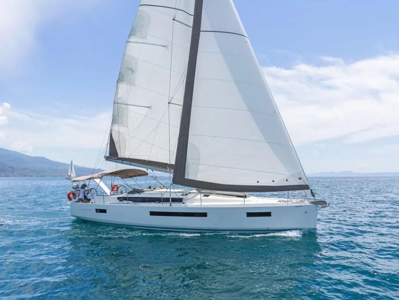 Photo #1 - Sun Odyssey 490 (4 cab.) (MG-SO490-20-KBEL) en Marina - 22746