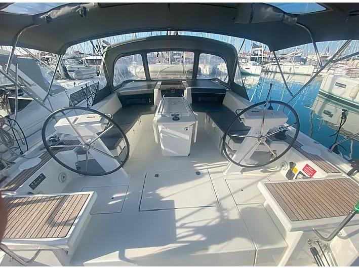 Photo #1 - Oceanis 46.1 (5 cab) (MG-OC46.1-24-GLC) en Main Port - 61900