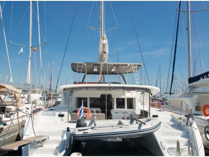 Photo #1 - Lagoon 450 F (4 cab) (MG-LAG450F-16-ZH) en Alimos Marina - 61893