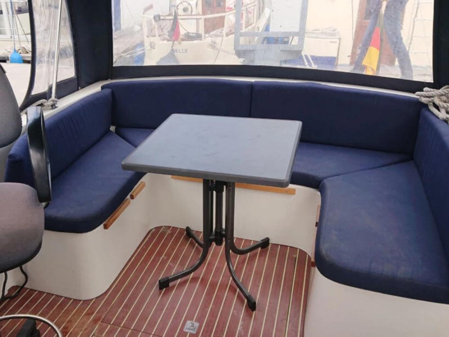 Interior image - 2