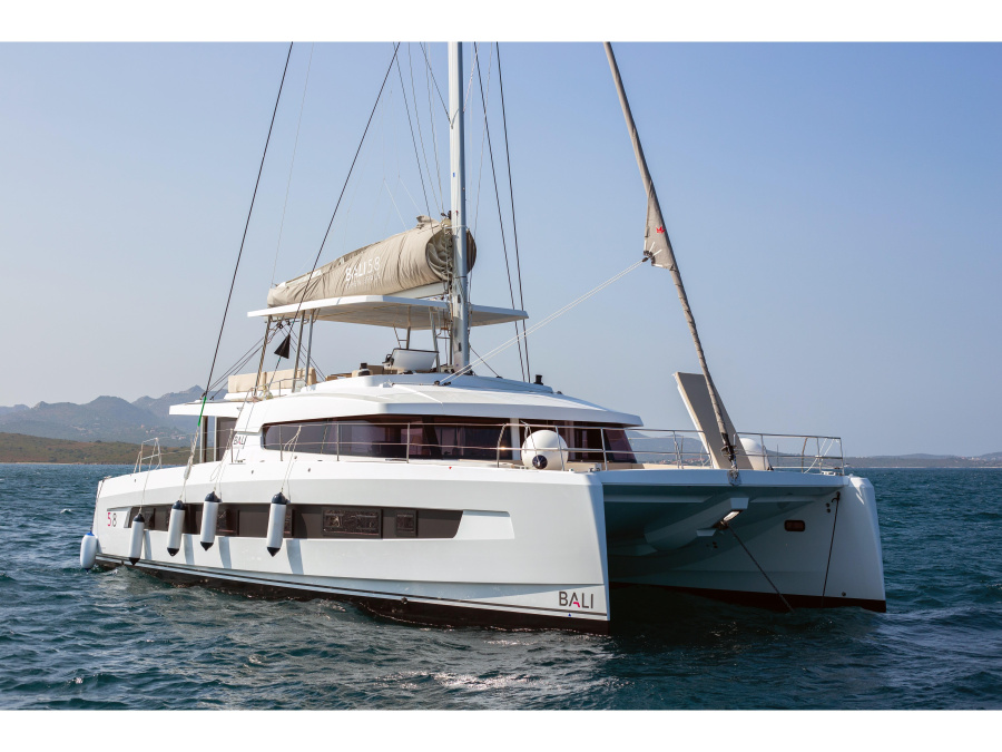 Photo #1 - Bali 5.8 (Puma) in Eden Island Marina - 61913