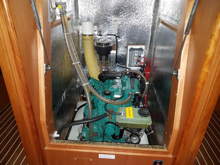 Bavaria cr 41 Marea with bow thruster - 2