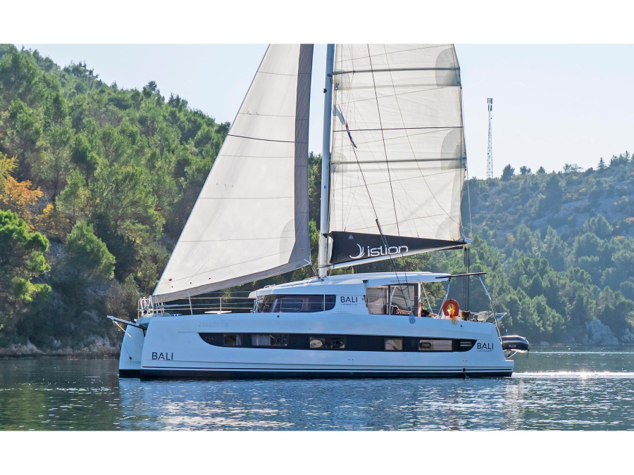 Photo #1 - Bali Catsmart (First Flirt) en ACI Marina - 21007