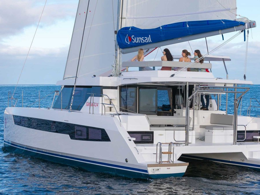Photo #1 - Sunsail 424 (Sunsail 424) in D-Marin Marina Gouvia - 63299